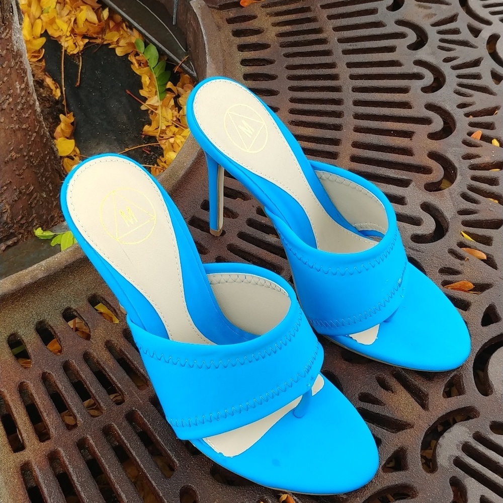 Blue sporty toe post heeled mules (size 7)